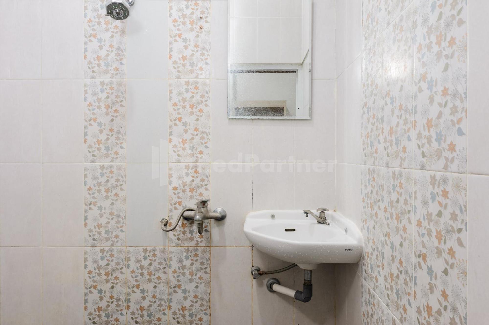 Ian Hotel Jaksa Mitra Reddoorz Yakarta Exterior foto